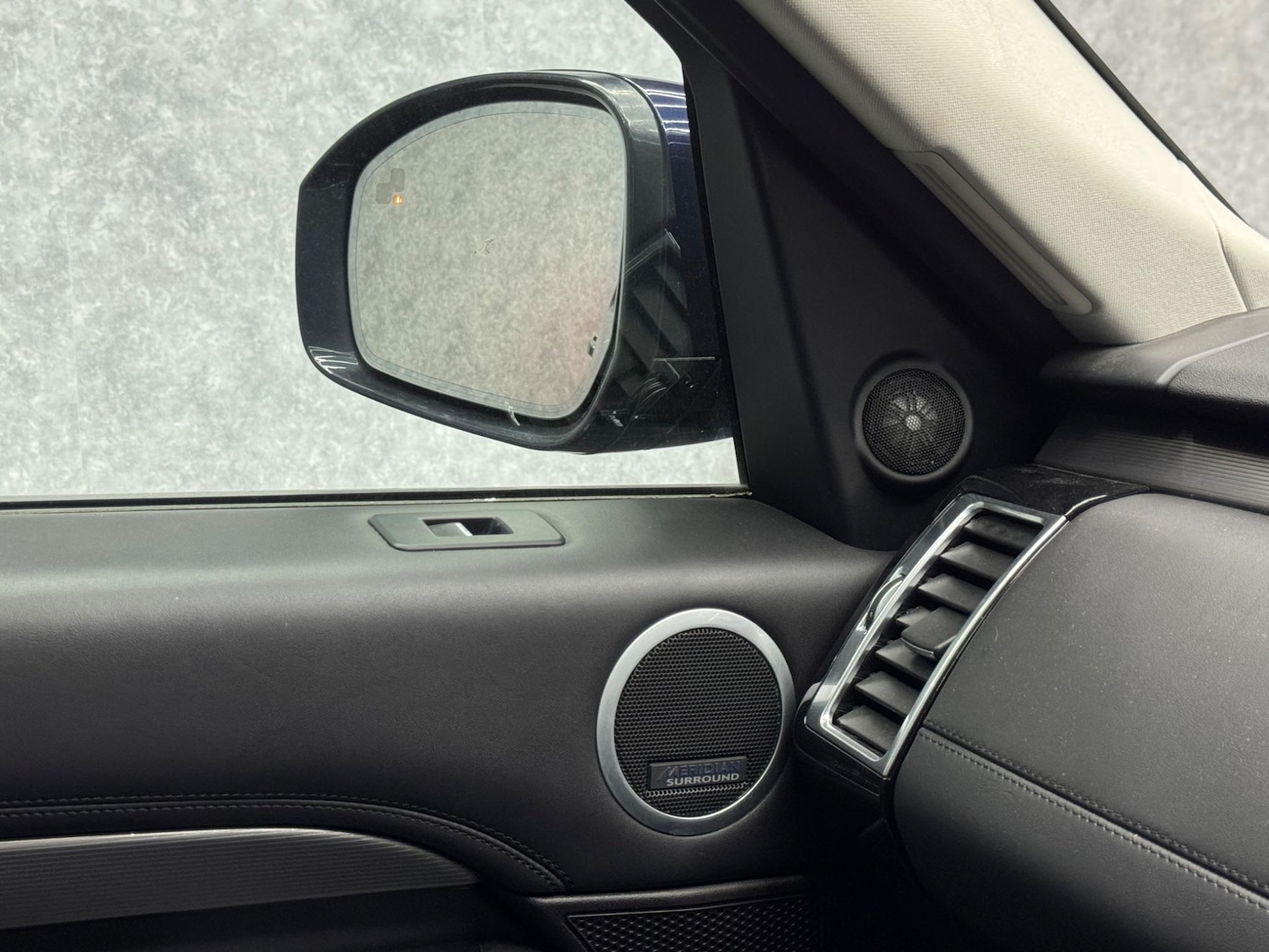 Used Land Rover Discovery 2017 for sale - 76839946: Photo 27