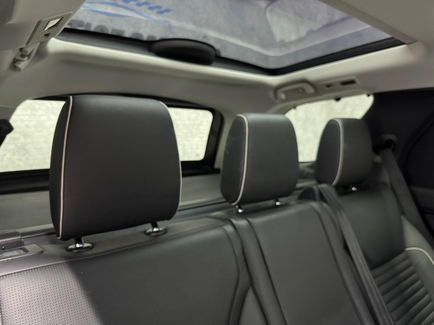 Used Land Rover Discovery 2017 for sale - 76839946: Photo 31