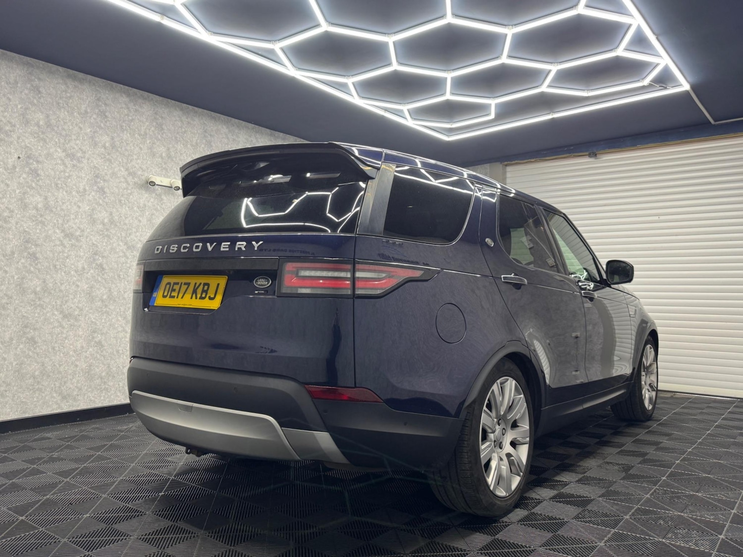 Used Land Rover Discovery 2017 for sale - 76839946: Photo 4