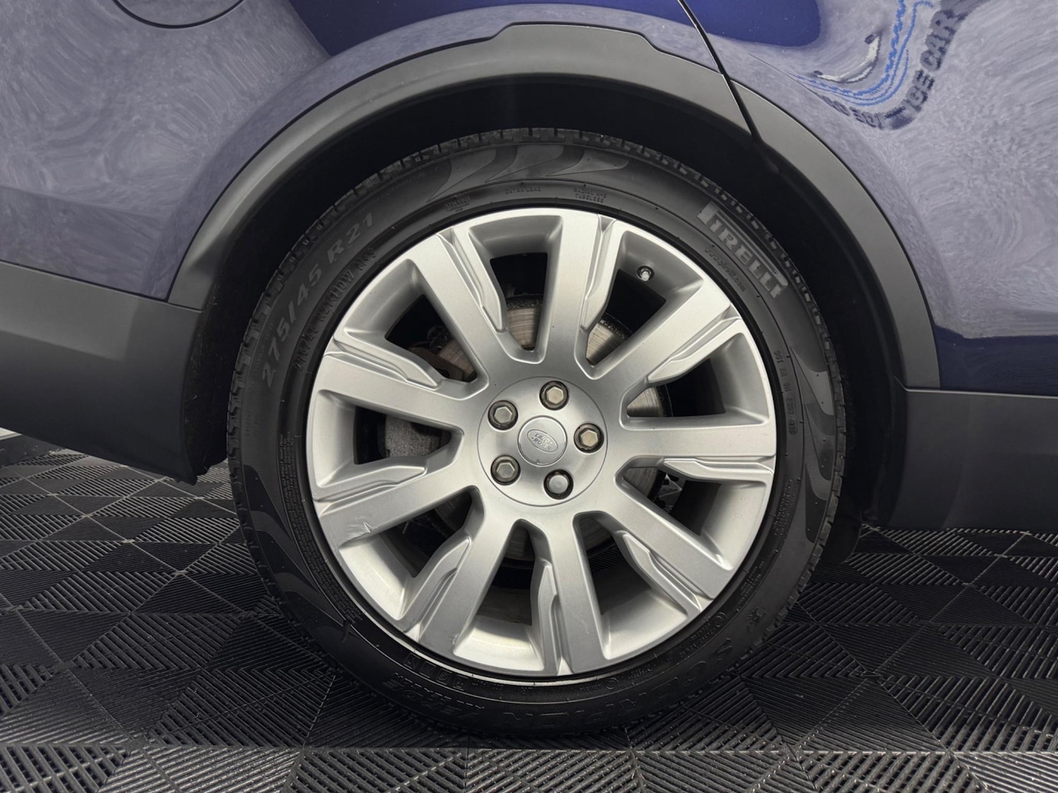 Used Land Rover Discovery 2017 for sale - 76839946: Photo 46