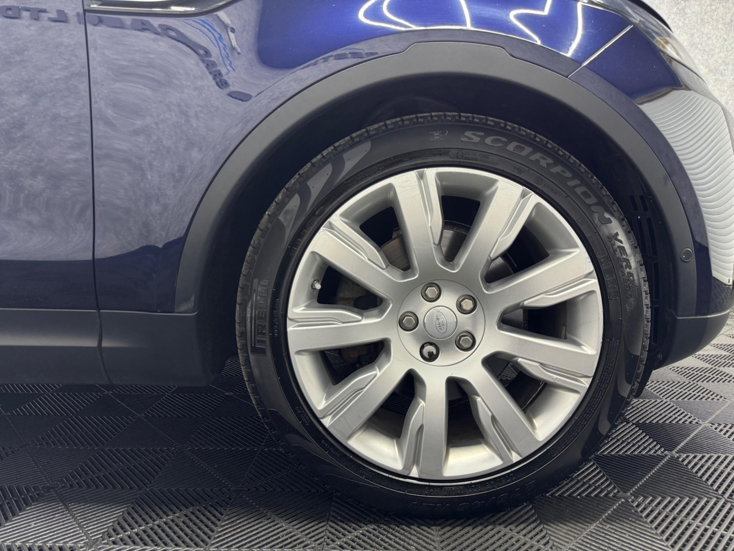 Used Land Rover Discovery 2017 for sale - 76839946: Photo 47