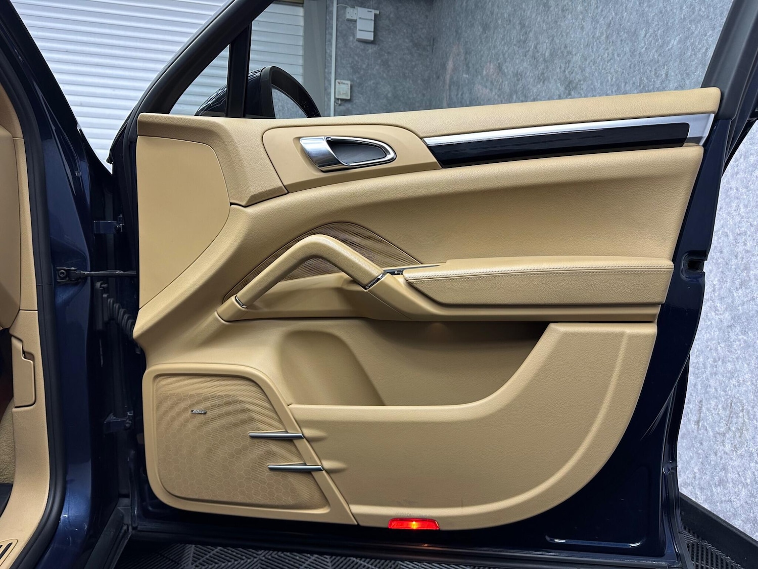 Used Porsche Cayenne 2010 for sale - 78058872: Photo 26