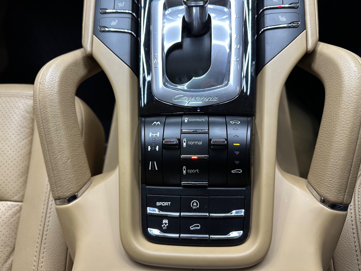 Used Porsche Cayenne 2010 for sale - 78058872: Photo 33