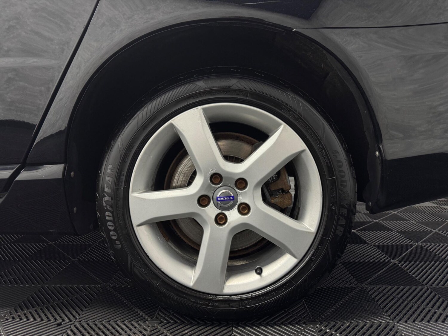 Used Volvo V70 2017 for sale - 76936172: Photo 24