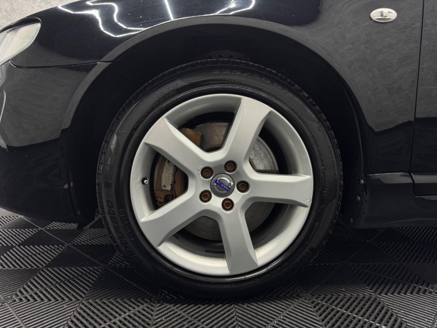 Used Volvo V70 2017 for sale - 76936172: Photo 27