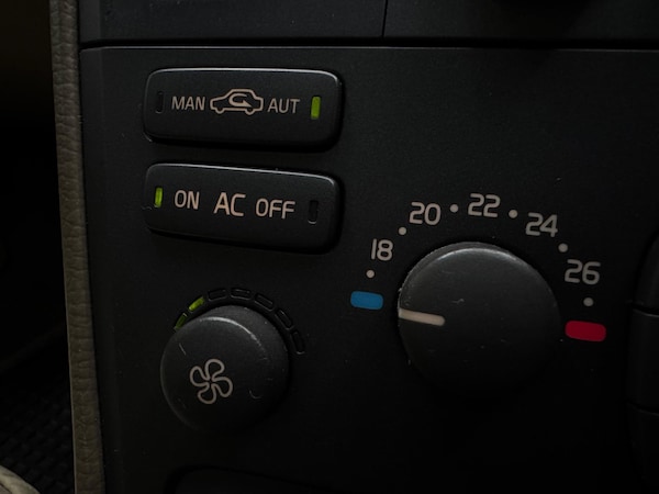 Used Volvo S60 2002 for sale - 75041339: Photo 20
