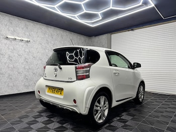 Used Toyota IQ 2010 for sale - 78057574: Photo