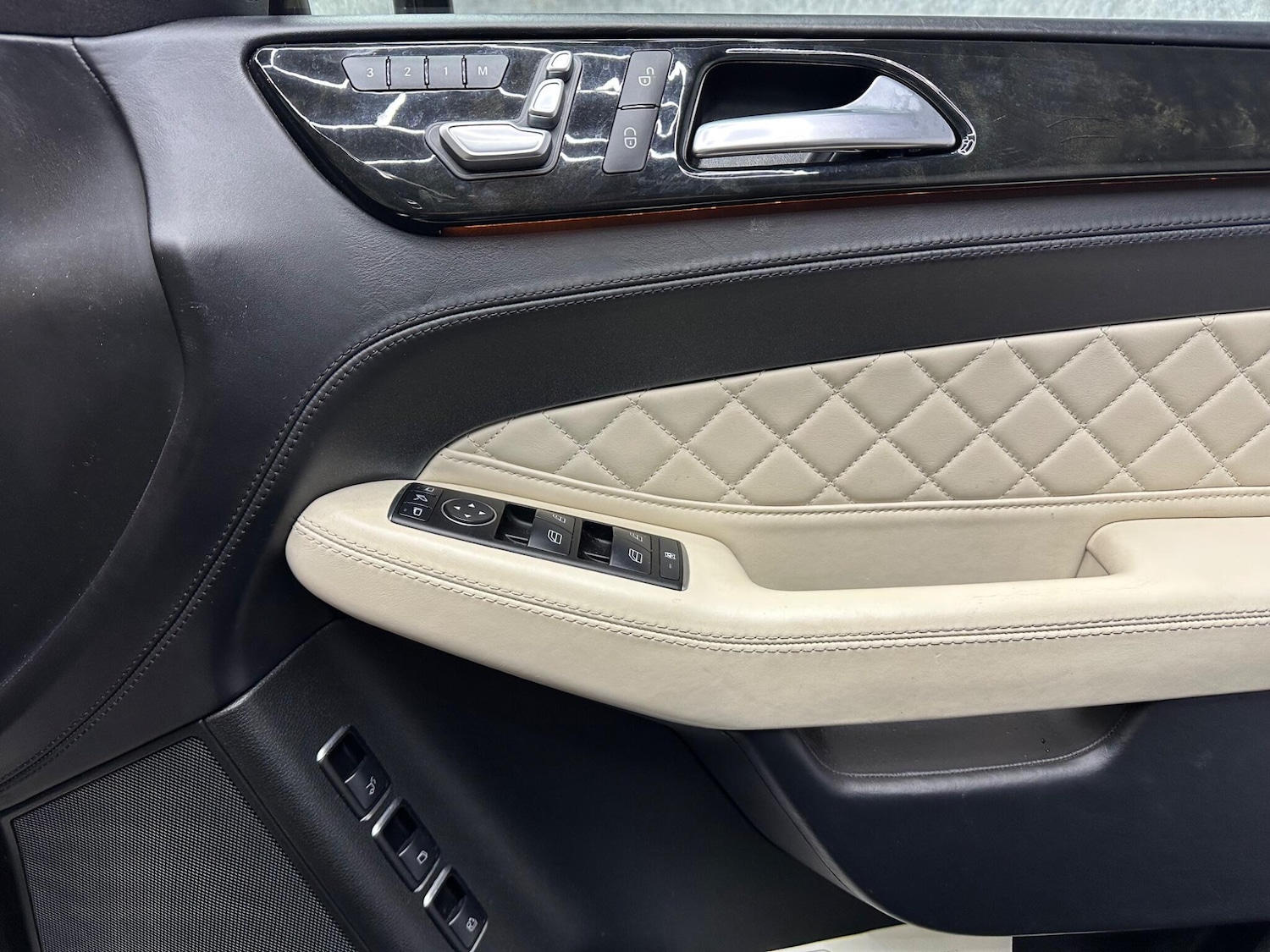 Used Mercedes-Benz GLS 2016 for sale - 77883584: Photo 22