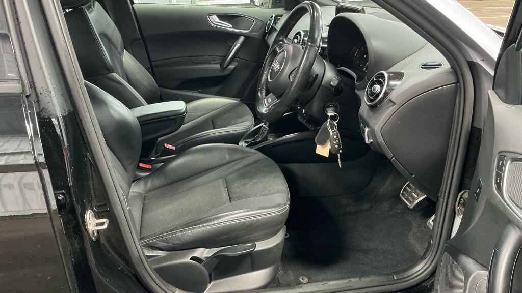 Used Audi A1 2015 for sale - 76781718: Photo 2