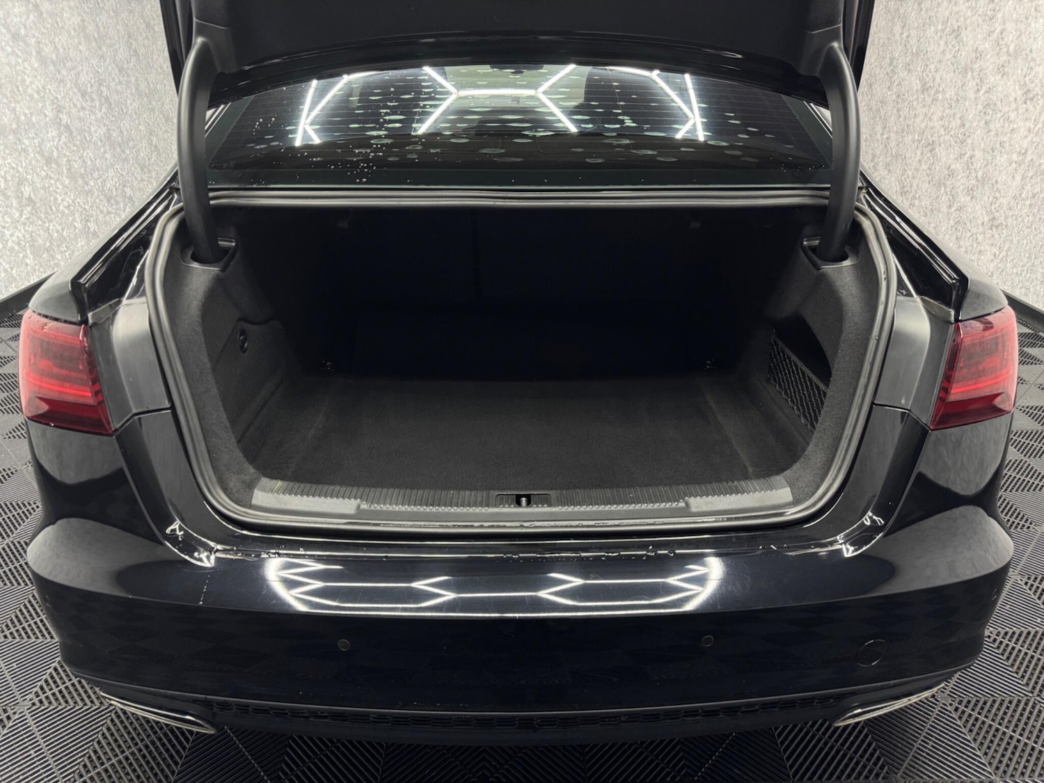 Used Audi A6 Saloon 2016 for sale - 75782029: Photo 30