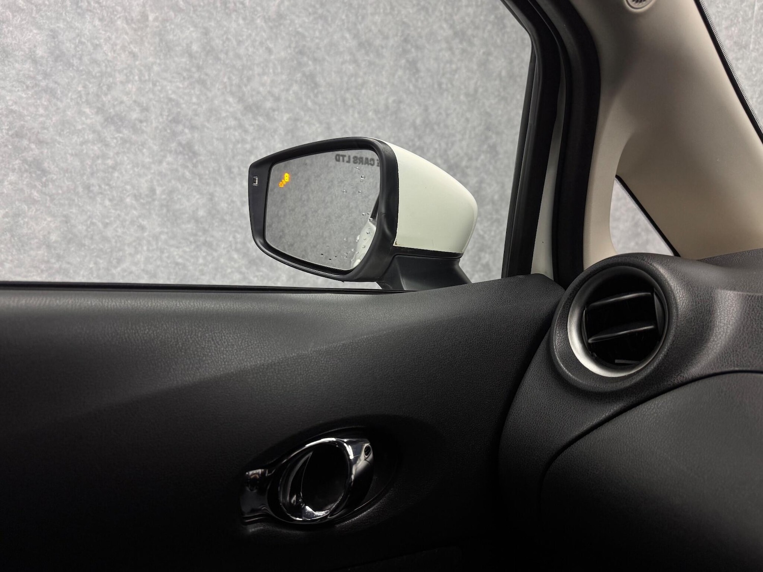 Used Nissan Note 2014 for sale - 76899340: Photo 20