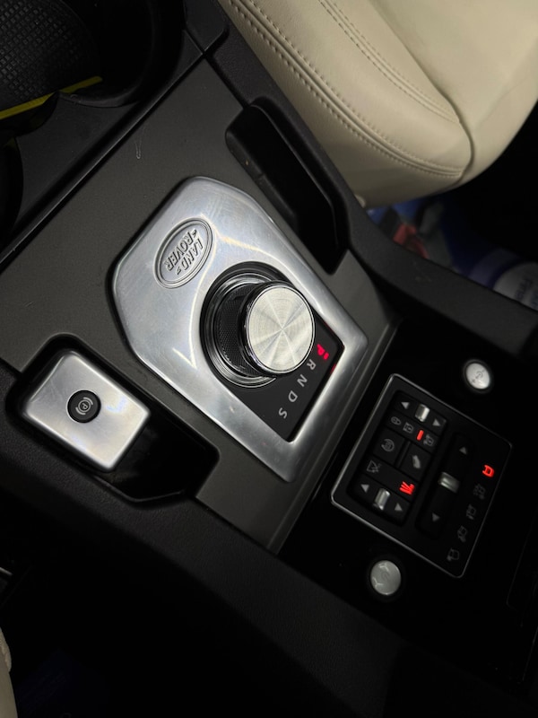 Used Land Rover Discovery 4 2014 for sale - 75707288: Photo 22