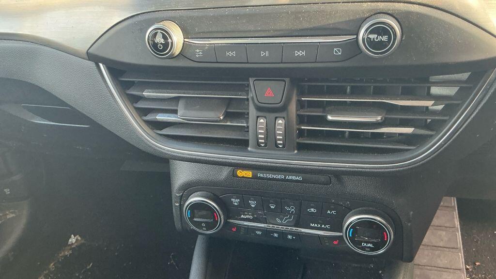 Used Ford Focus 2020 for sale - 76975597: Photo 3