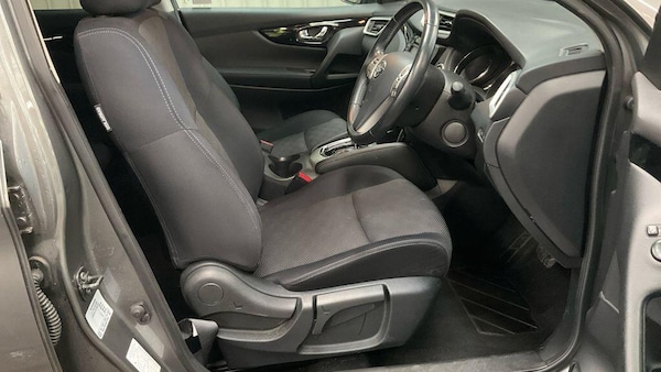 Used Nissan Qashqai 2016 for sale - 76020936: Photo 2