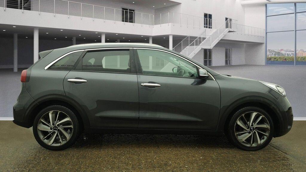 Used Kia Niro 2017 for sale - 77255015: Photo 9