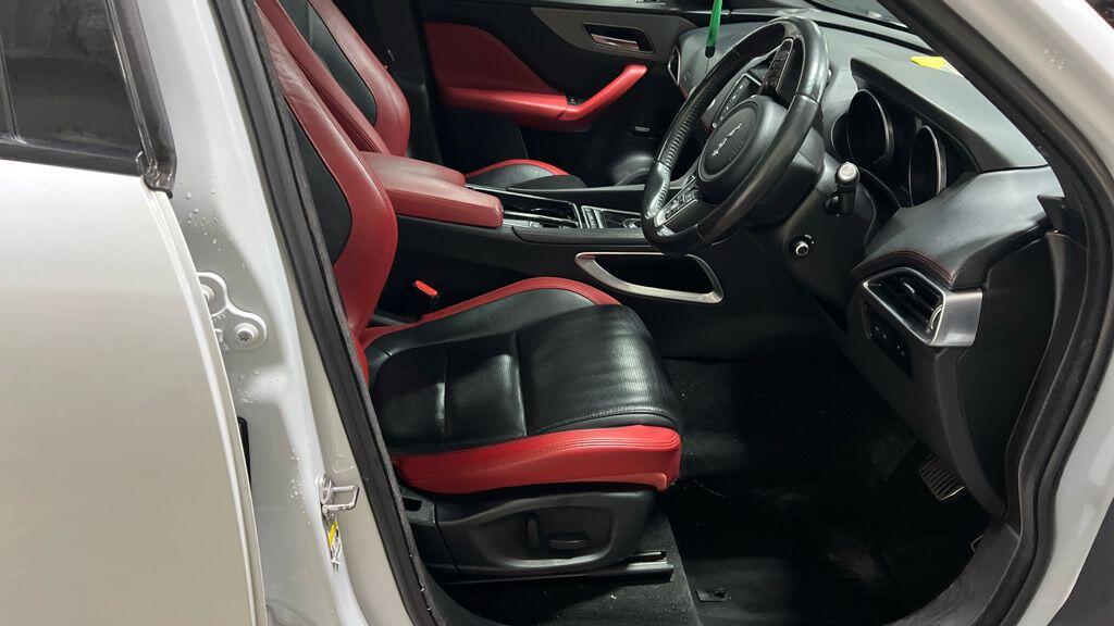 Used Jaguar F-Pace 2017 for sale - 77425716: Photo 2