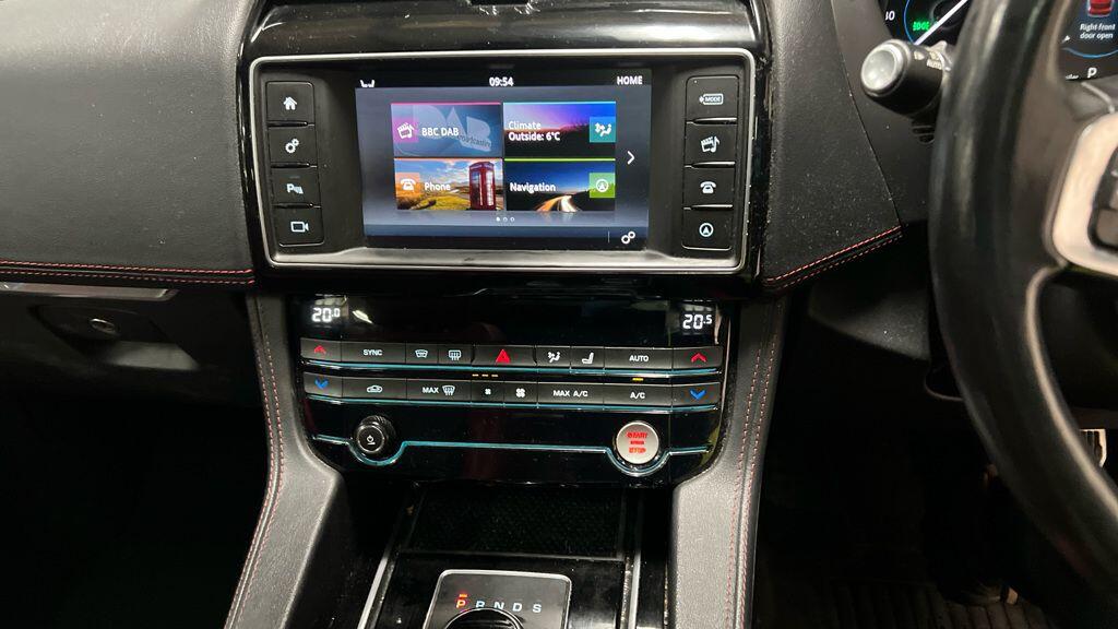 Used Jaguar F-Pace 2017 for sale - 77425716: Photo 3