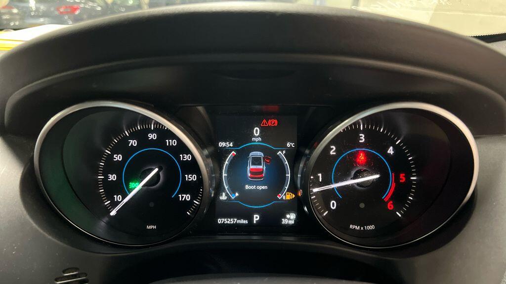 Used Jaguar F-Pace 2017 for sale - 77425716: Photo 6