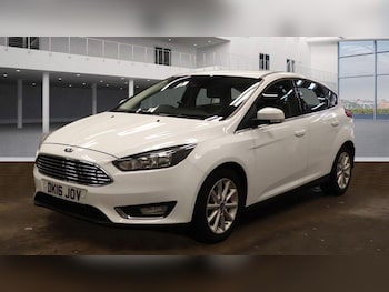 2016 (16) - 1.0T EcoBoost Titanium Euro 6 (s/s) 5dr
