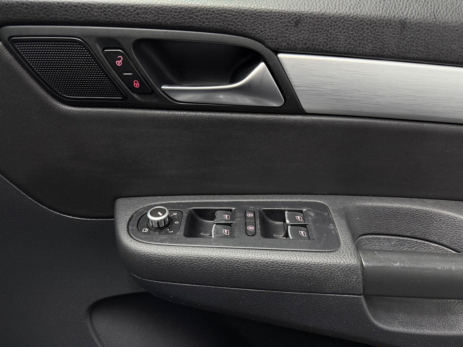 Used Volkswagen Sharan 2014 for sale - 77538019: Photo 16