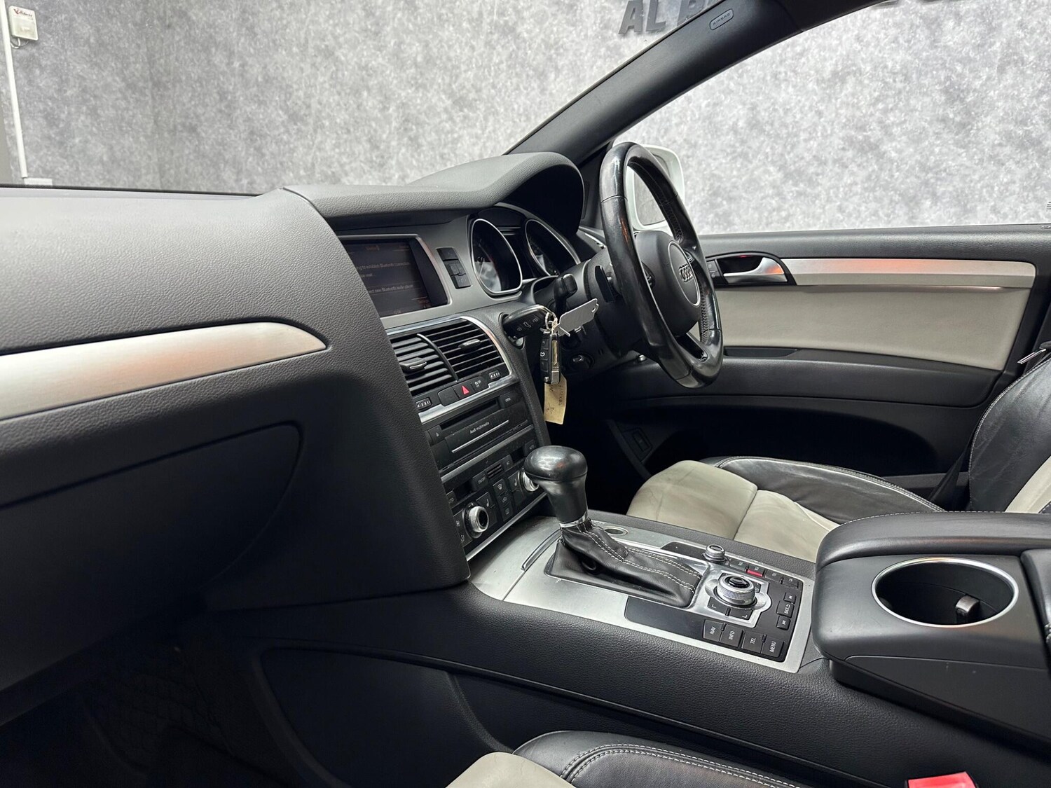 Used Audi Q7 2011 for sale - 78171099: Photo 11