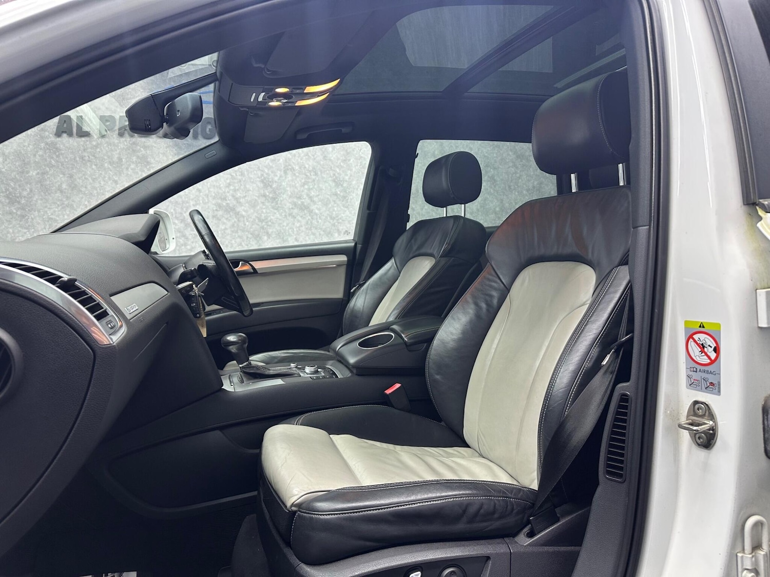 Used Audi Q7 2011 for sale - 78171099: Photo 2