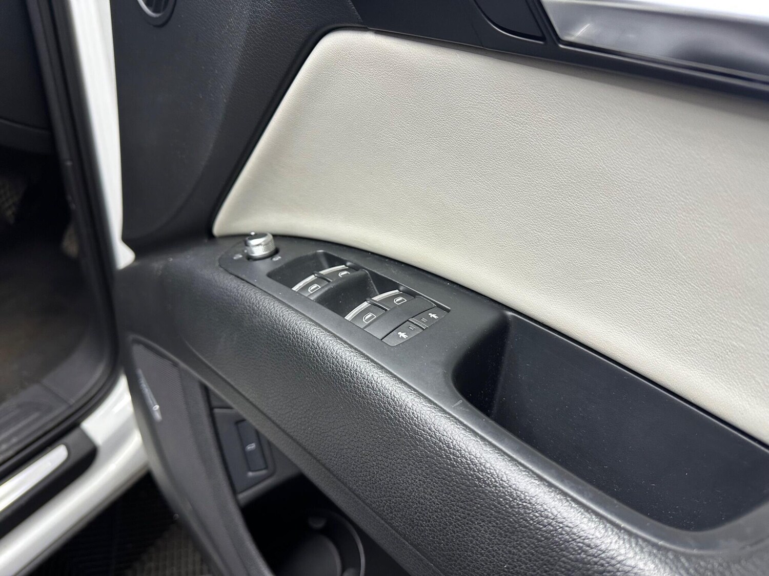 Used Audi Q7 2011 for sale - 78171099: Photo 20