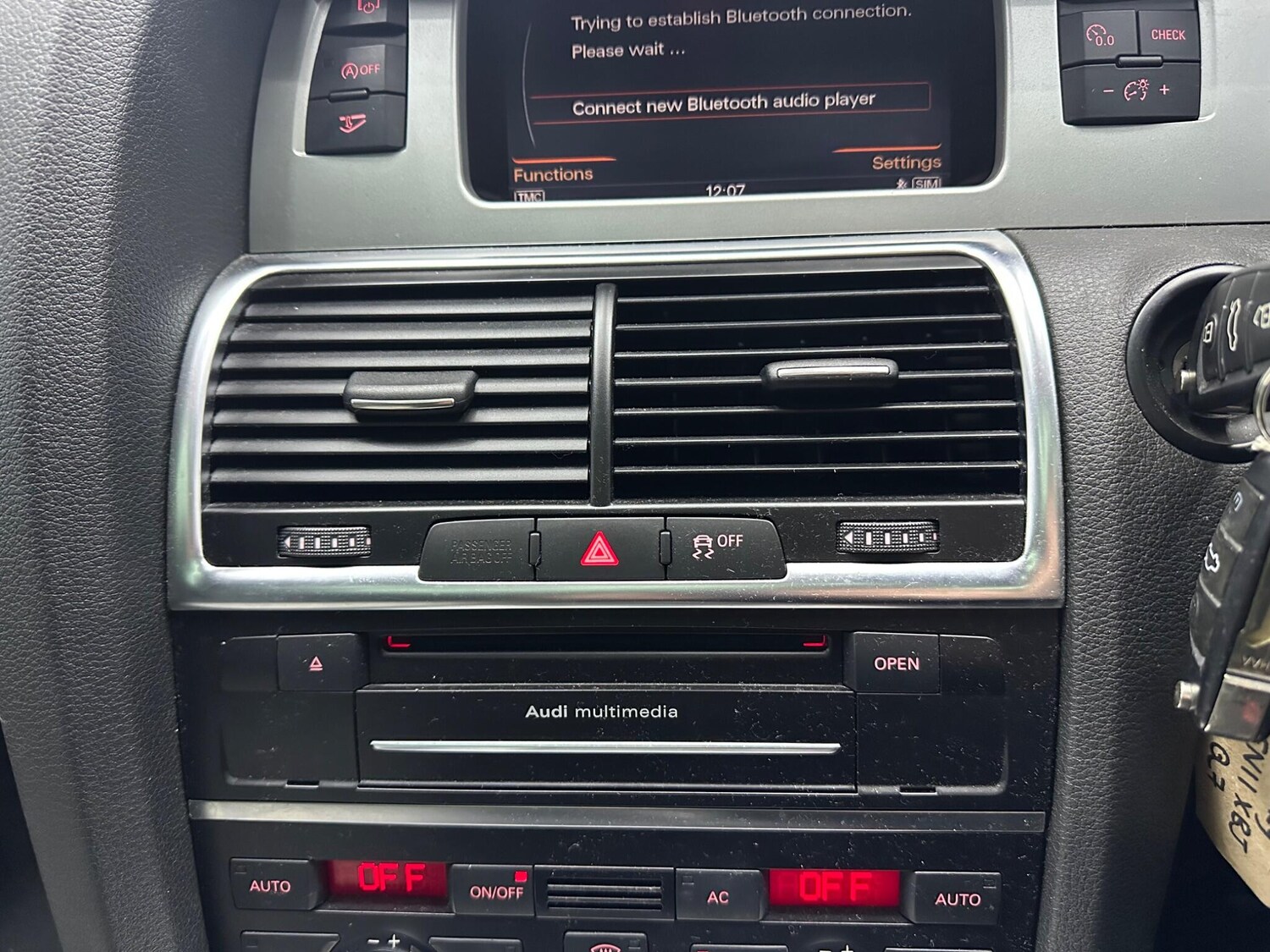 Used Audi Q7 2011 for sale - 78171099: Photo 32