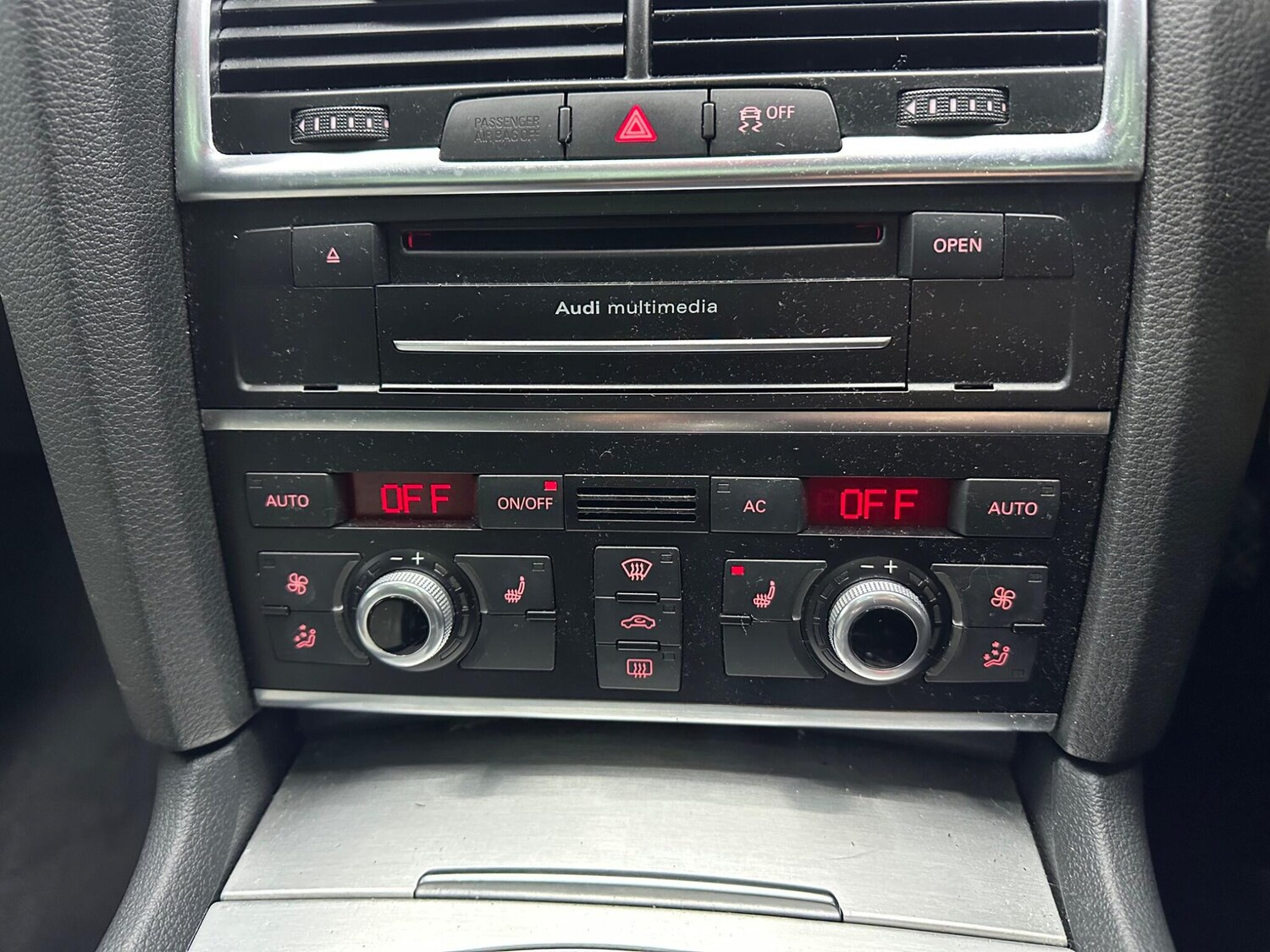 Used Audi Q7 2011 for sale - 78171099: Photo 33