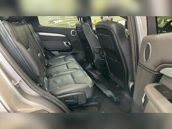 Used Land Rover Discovery 2019 for sale - 77358498: Photo