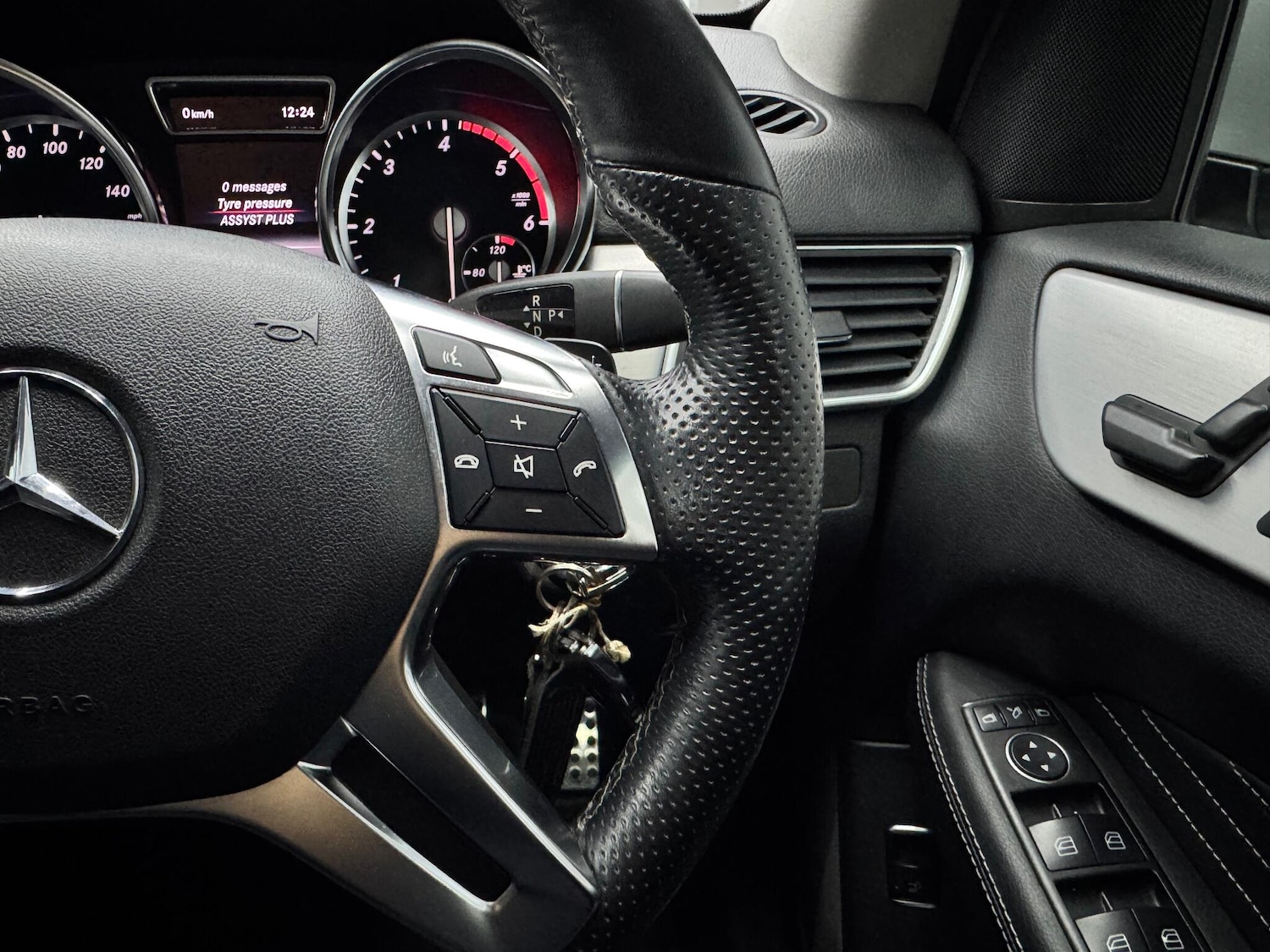 Used Mercedes-Benz M Class 2014 for sale - 78058868: Photo 9