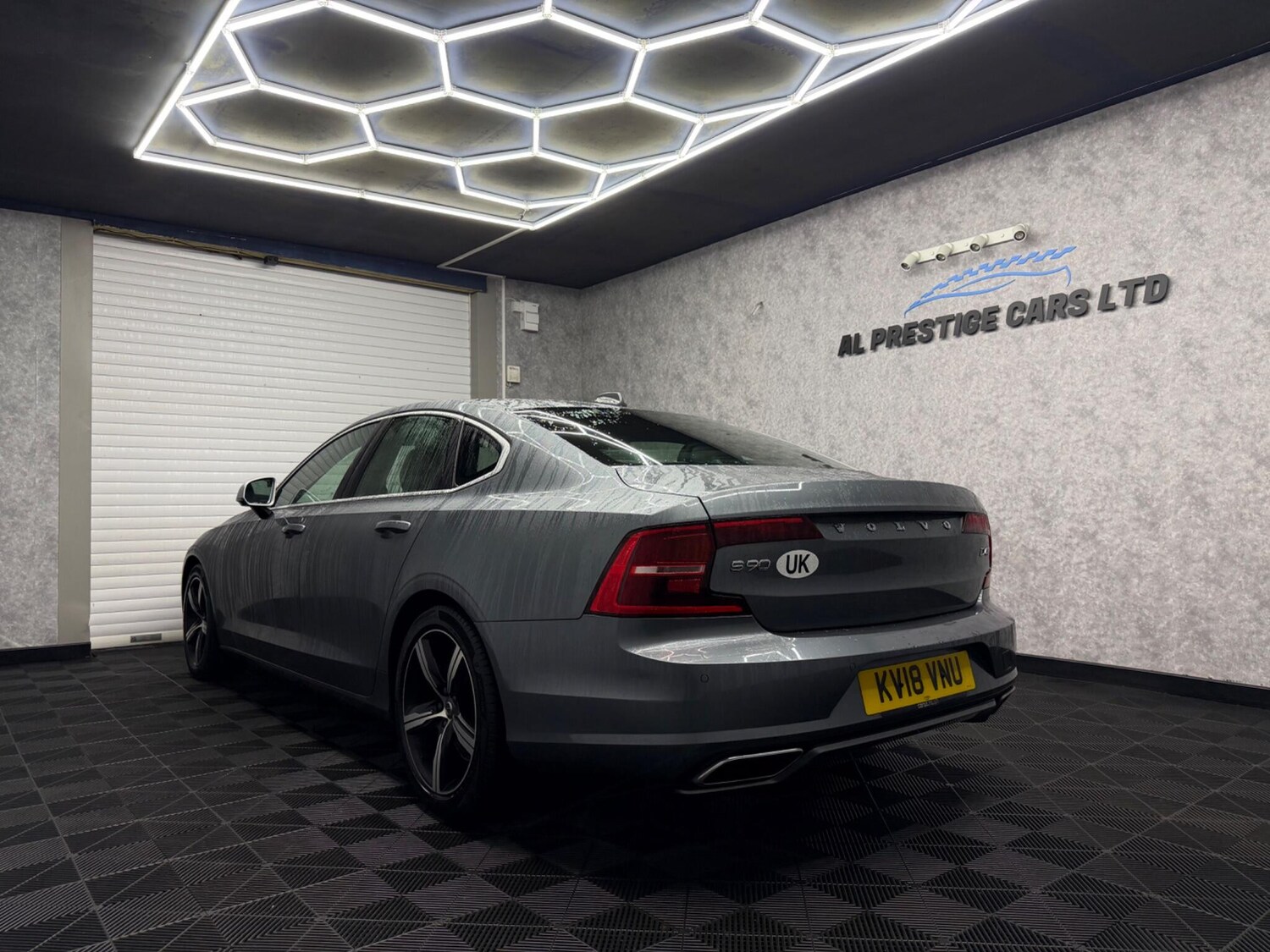 Used Volvo S90 2018 for sale - 77908739: Photo 9