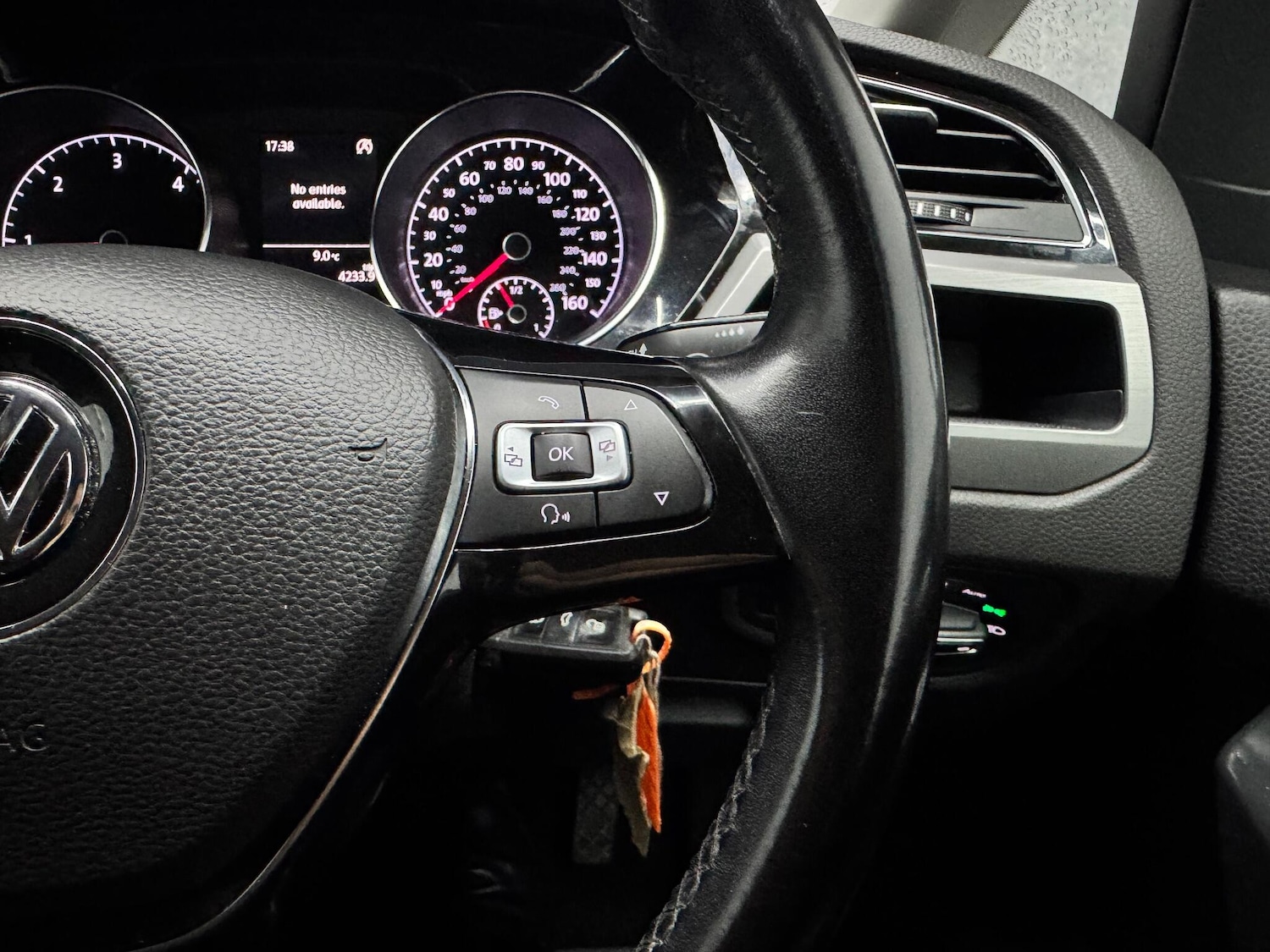 Used Volkswagen Touran 2016 for sale - 77305213: Photo 10