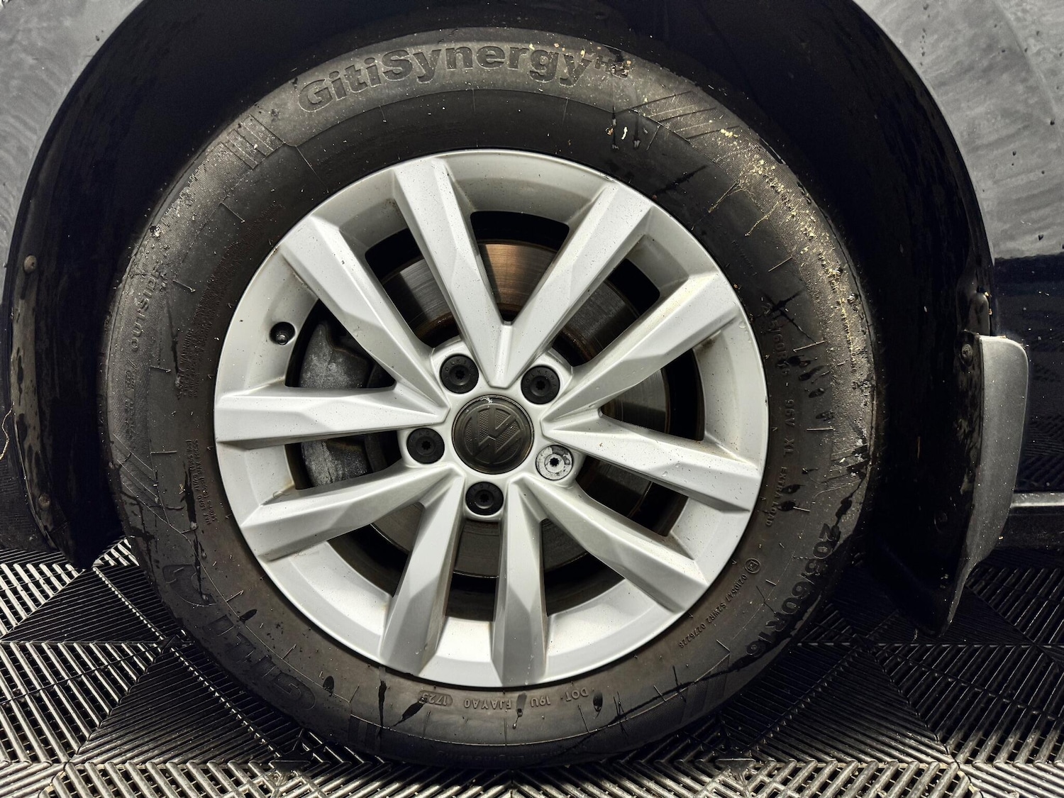 Used Volkswagen Touran 2016 for sale - 77305213: Photo 29