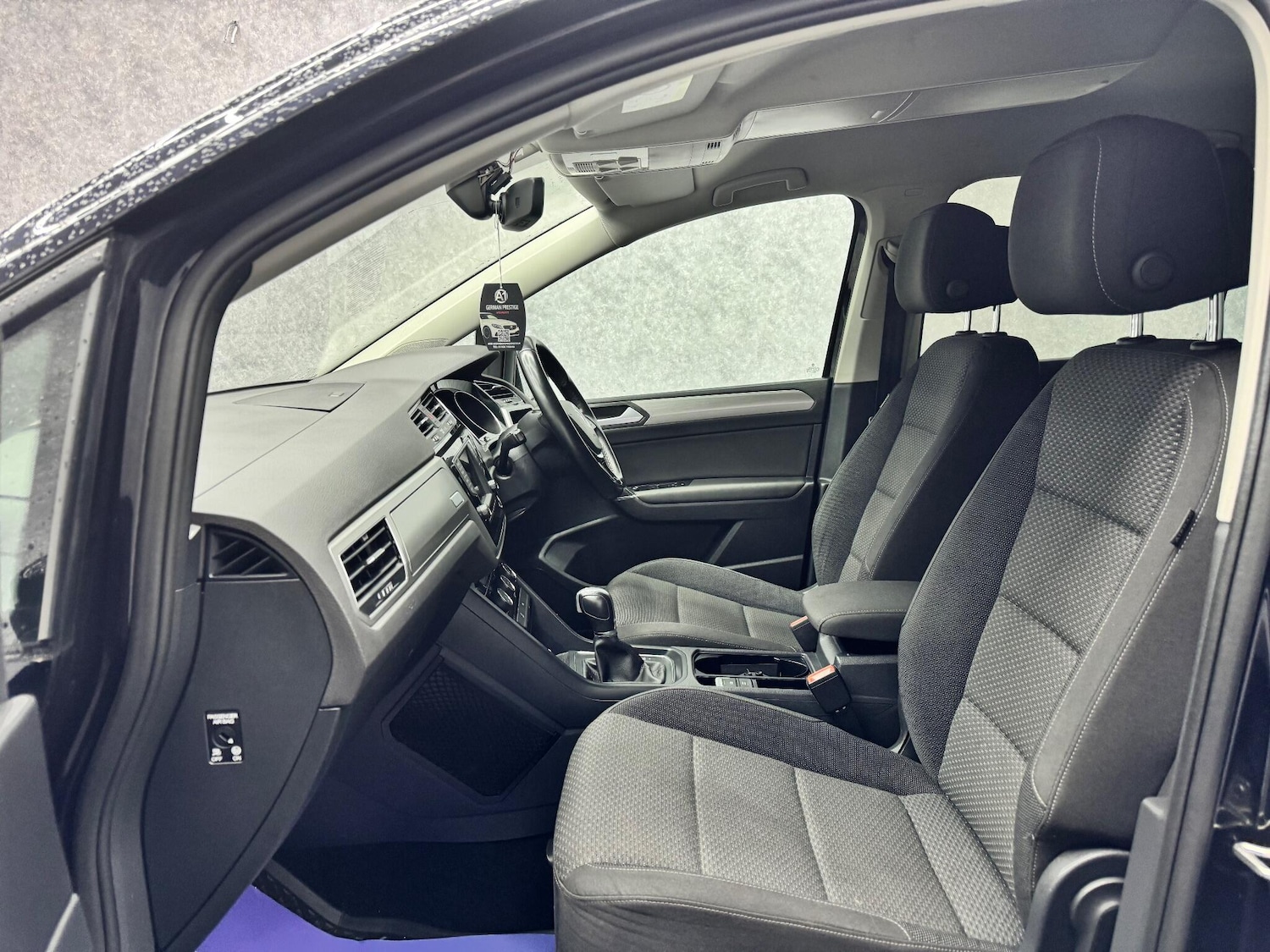 Used Volkswagen Touran 2016 for sale - 77305213: Photo 3