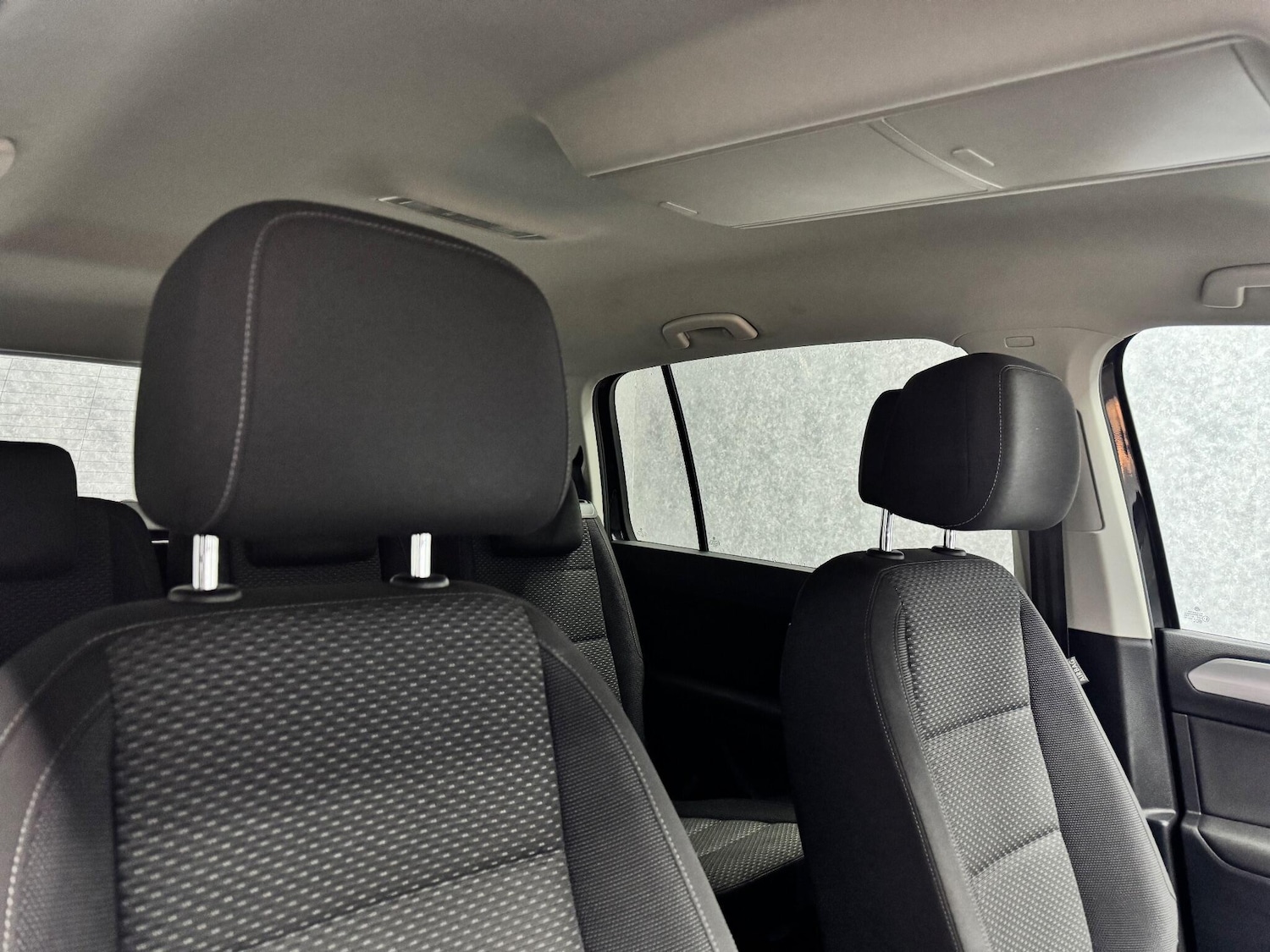 Used Volkswagen Touran 2016 for sale - 77305213: Photo 5