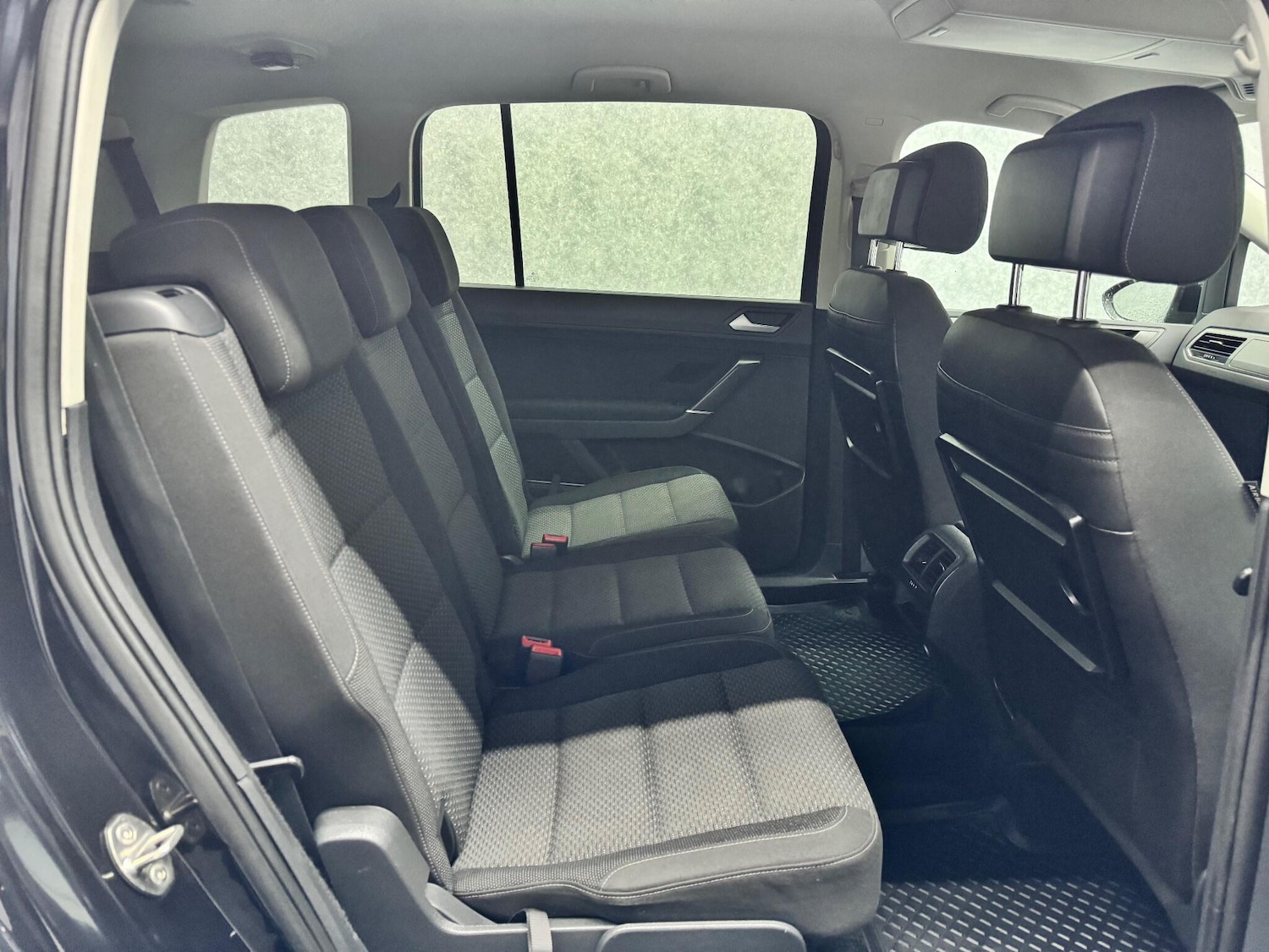 Used Volkswagen Touran 2016 for sale - 77305213: Photo 6