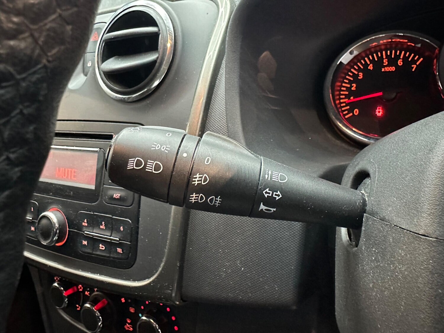 Used Dacia Sandero 2014 for sale - 78058048: Photo 16