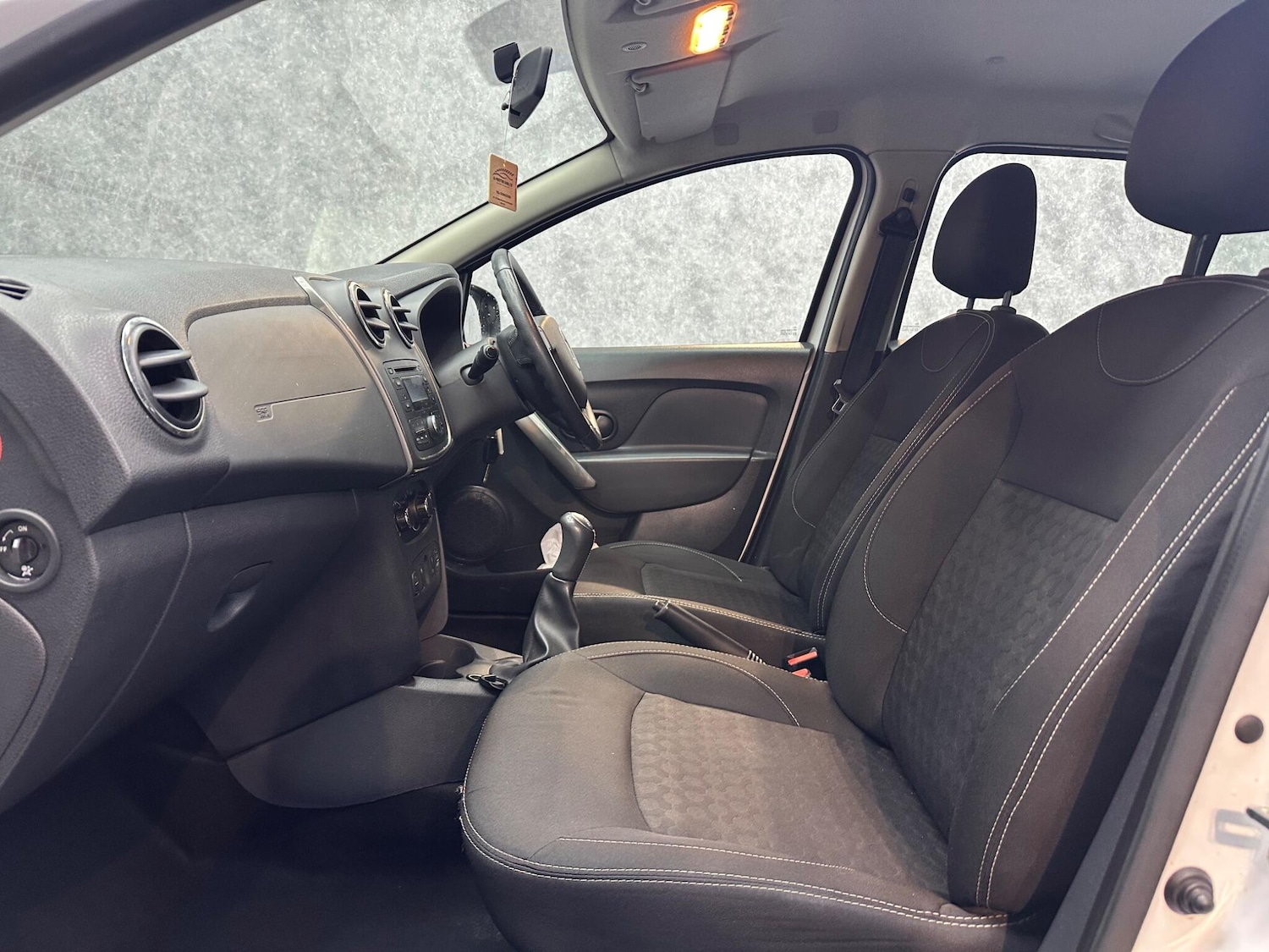 Used Dacia Sandero 2014 for sale - 78058048: Photo 3