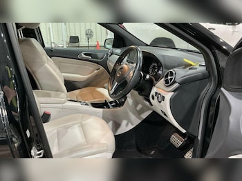 Used Mercedes-Benz B Class 2014 for sale - 77425864: Photo