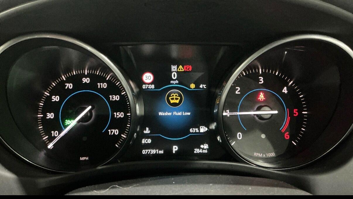 Used Jaguar XE 2017 for sale - 77575302: Photo 5