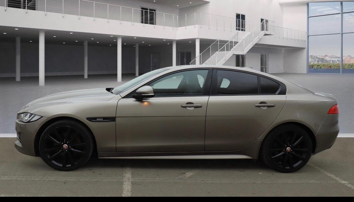 Used Jaguar XE 2017 for sale - 77575302: Photo 8