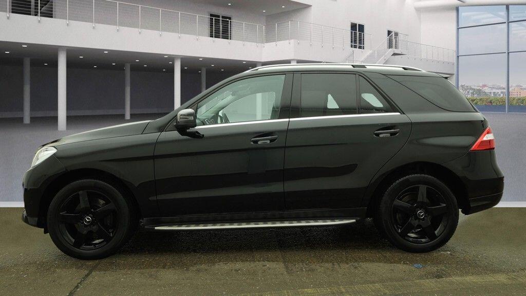 Used Mercedes-Benz M Class 2013 for sale - 77387391: Photo 10