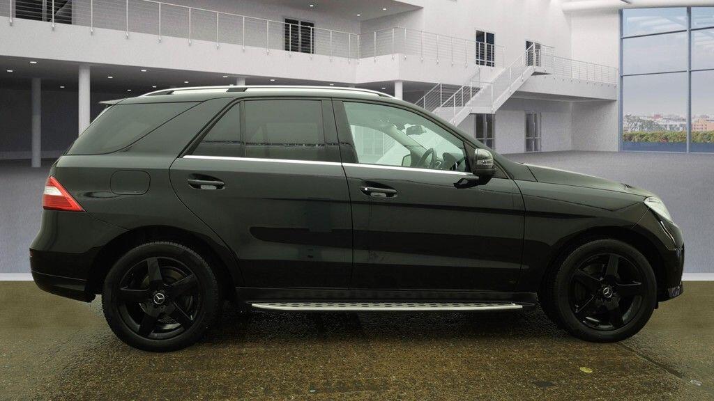 Used Mercedes-Benz M Class 2013 for sale - 77387391: Photo 9