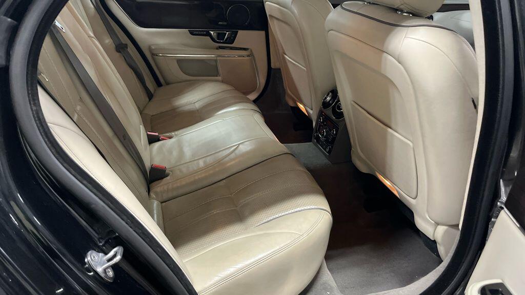 Used Jaguar XJ 2015 for sale - 77657825: Photo 3