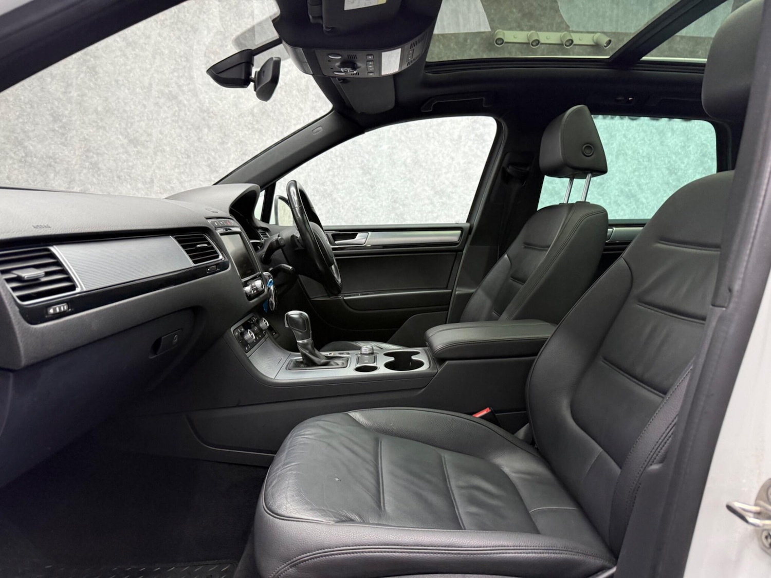 Used Volkswagen Touareg for sale - 78057780: Photo 10