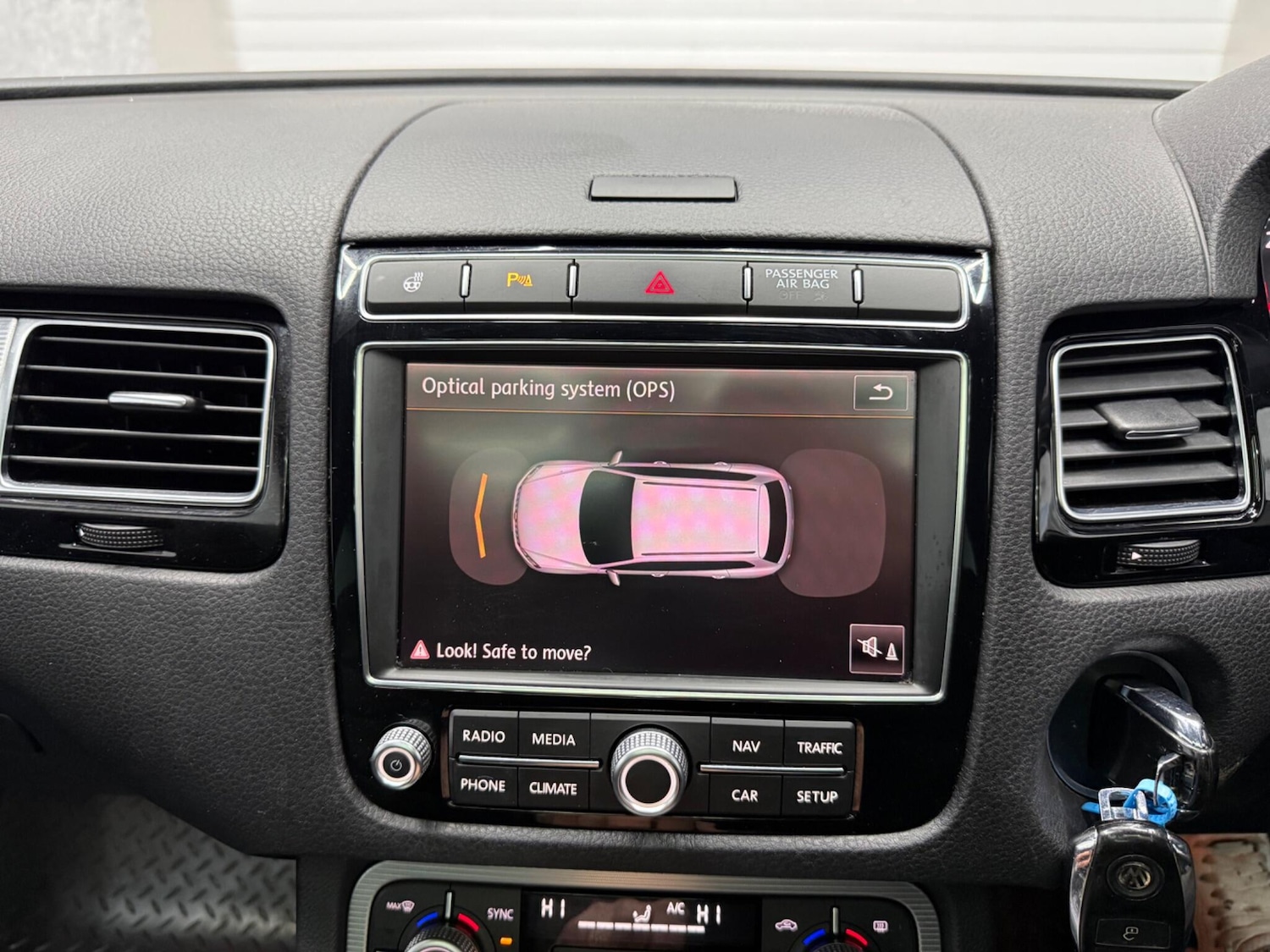 Used Volkswagen Touareg for sale - 78057780: Photo 15