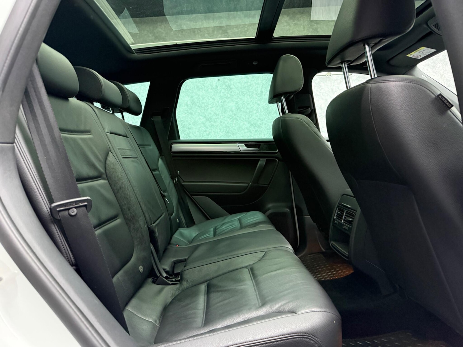 Used Volkswagen Touareg for sale - 78057780: Photo 24