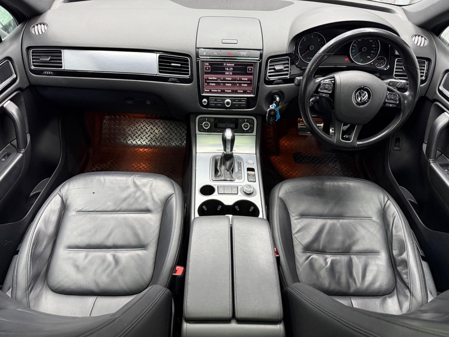 Used Volkswagen Touareg for sale - 78057780: Photo 6