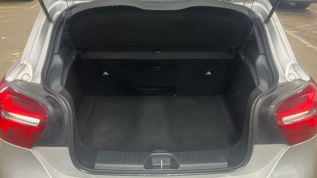 Used Mercedes-Benz A-Class 2018 for sale - 76457648: Photo 12